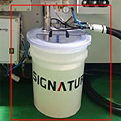 Glue pot for folder gluer